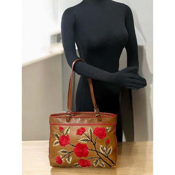 Y2K Isabella Fiore Rambling Rose Large Toby Tote & Wallet - Picture 12 of 14